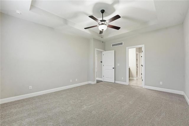 604 SW Haverford Road, Lee's Summit, MO 64081