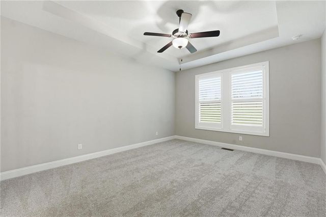 604 SW Haverford Road, Lee's Summit, MO 64081