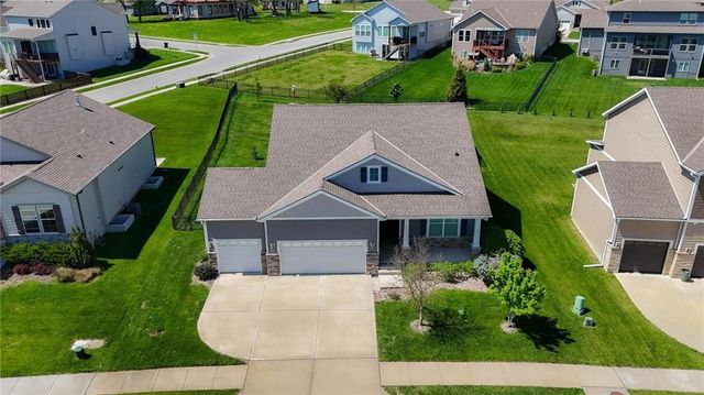 604 SW Haverford Road, Lee's Summit, MO 64081