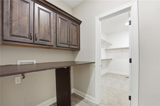 604 SW Haverford Road, Lee's Summit, MO 64081