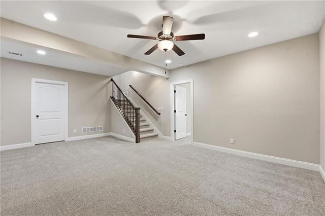 604 SW Haverford Road, Lee's Summit, MO 64081