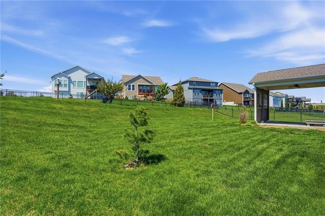 604 SW Haverford Road, Lee's Summit, MO 64081