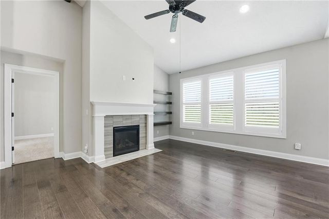 604 SW Haverford Road, Lee's Summit, MO 64081