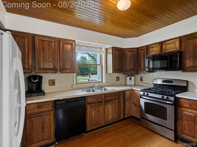 51060 Blackwell Street, New Baltimore, MI 48047