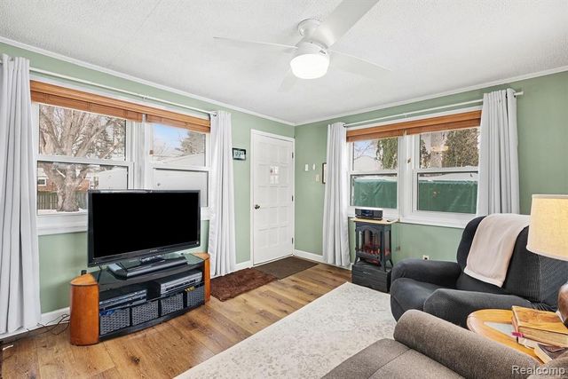 16621 Admiral, Fraser, MI 48026