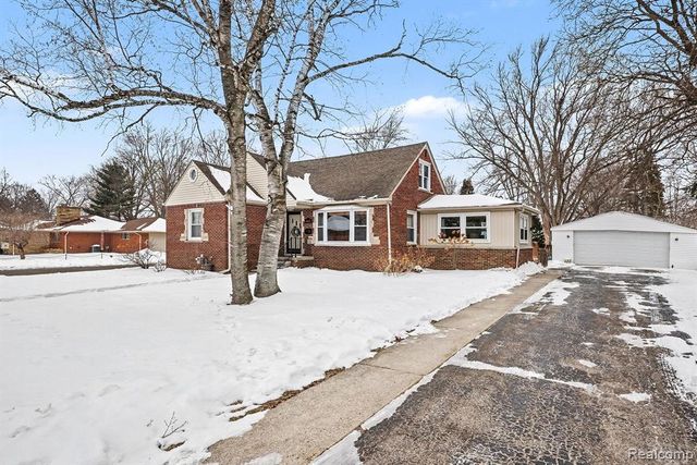 16621 Admiral, Fraser, MI 48026