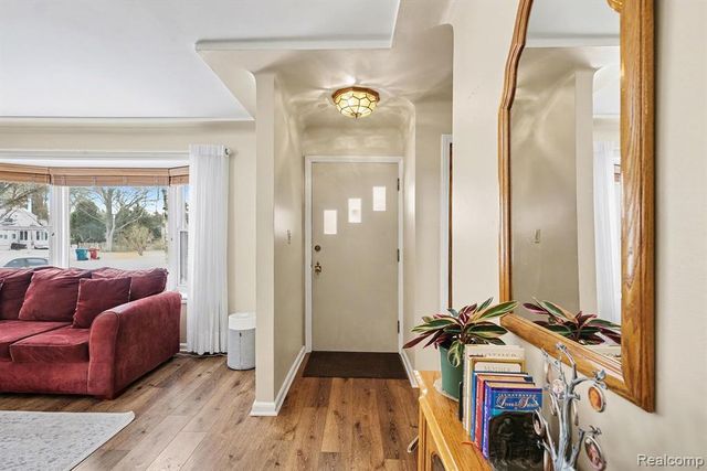 16621 Admiral, Fraser, MI 48026