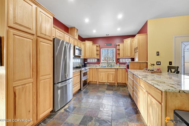 3945 E Country Field Circle, Wasilla, AK 99654