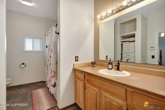 3945 E Country Field Circle, Wasilla, AK 99654