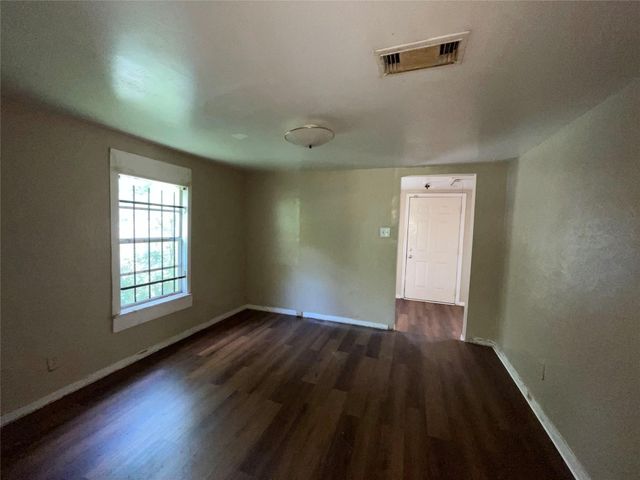 4827 Shreveport, Houston, TX 77028