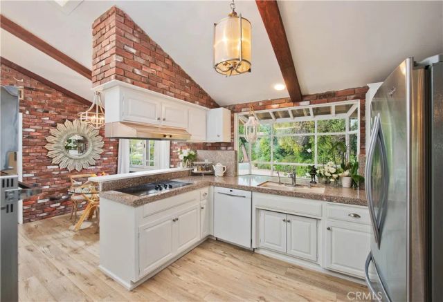 16722 Knollwood Drive, Granada Hills, CA 91344