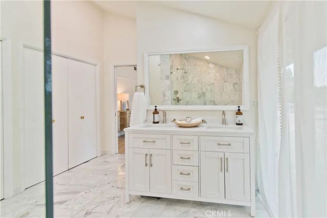 16722 Knollwood Drive, Granada Hills, CA 91344