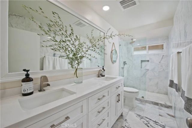 16722 Knollwood Drive, Granada Hills, CA 91344