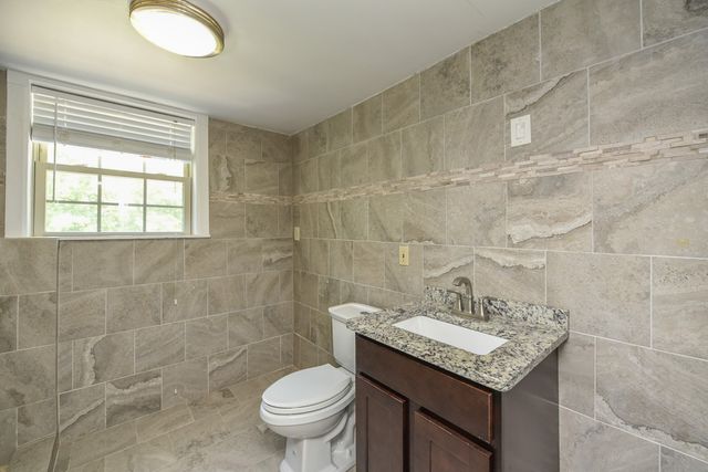 235 Savely Dr, Hendersonville, TN 37075