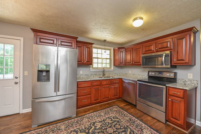 235 Savely Dr, Hendersonville, TN 37075