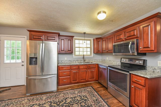 235 Savely Dr, Hendersonville, TN 37075