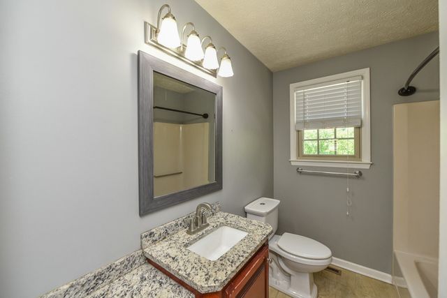 235 Savely Dr, Hendersonville, TN 37075