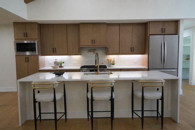 4004 Cedar Bayou Drive, Dallas, TX 75244