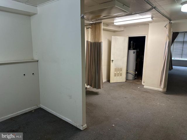 113 LONG LN, Upper Darby, PA 19082