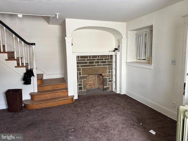 113 LONG LN, Upper Darby, PA 19082