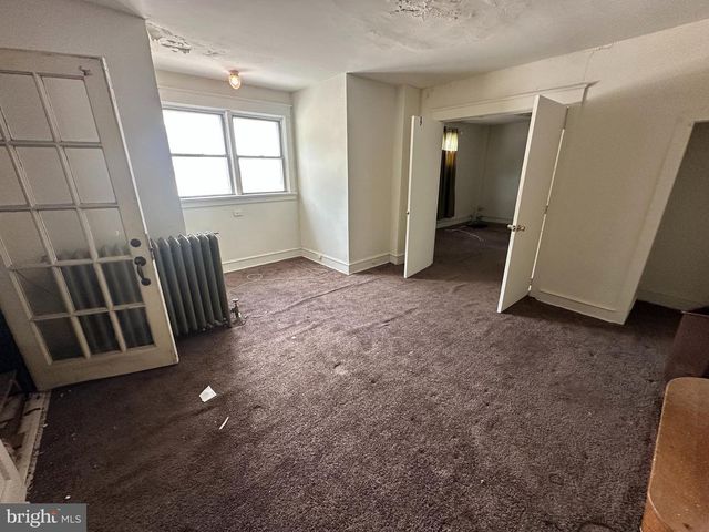113 LONG LN, Upper Darby, PA 19082