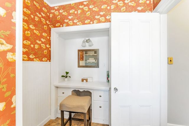 86 Milton Ave, Boston, MA 02136