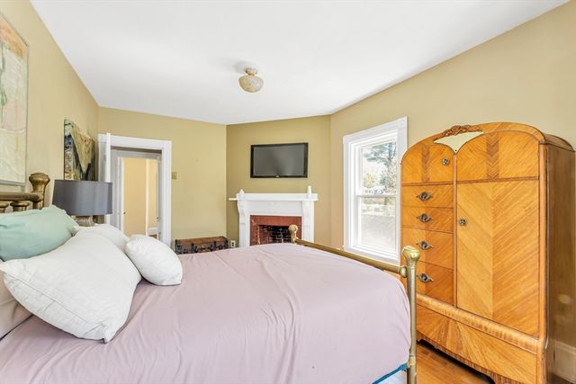 86 Milton Ave, Boston, MA 02136