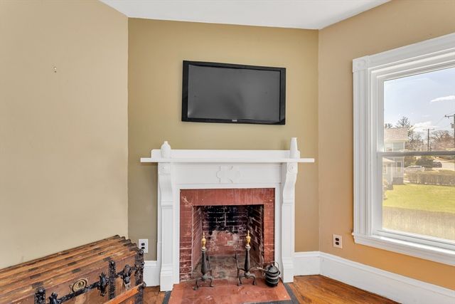 86 Milton Ave, Boston, MA 02136