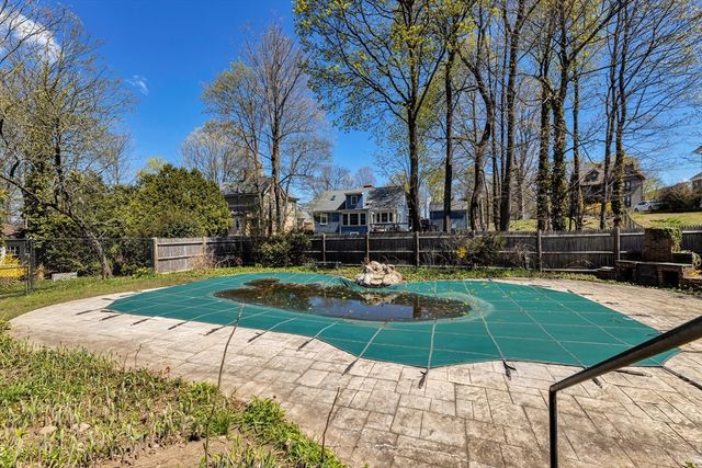 86 Milton Ave, Boston, MA 02136