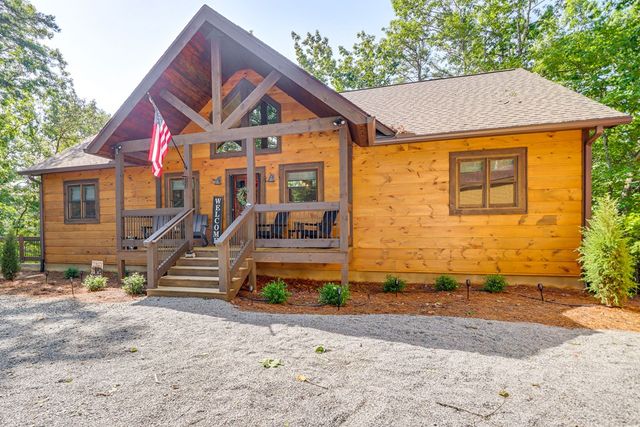 313 Muffle Court, Ellijay, GA 30540