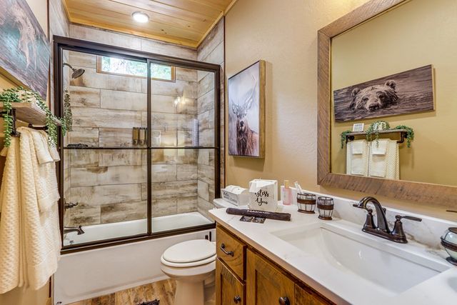 313 Muffle Court, Ellijay, GA 30540