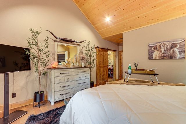 313 Muffle Court, Ellijay, GA 30540