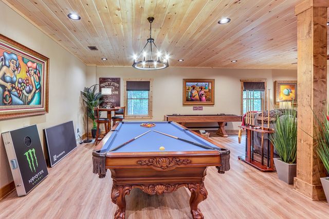 313 Muffle Court, Ellijay, GA 30540