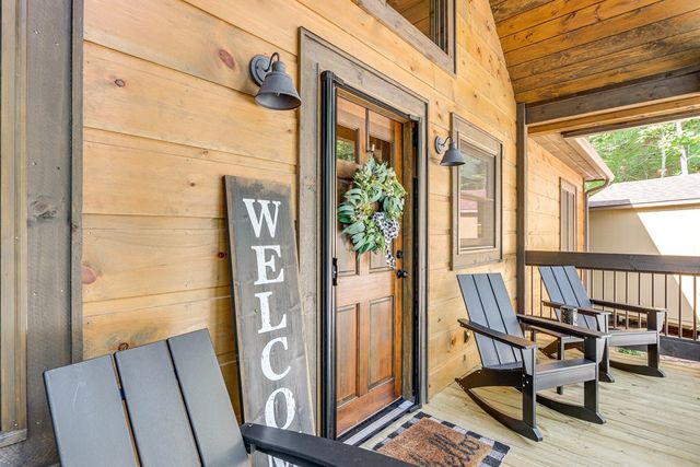 313 Muffle Court, Ellijay, GA 30540