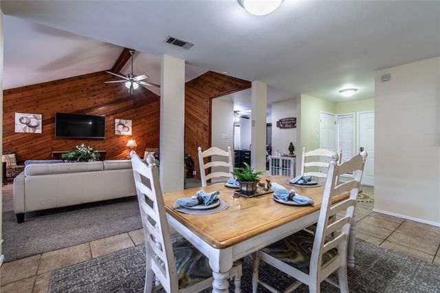 3245 Hampton St, Corpus Christi, TX 78414