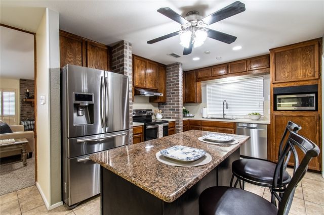 3245 Hampton St, Corpus Christi, TX 78414