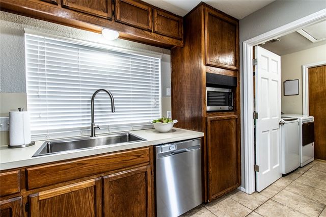 3245 Hampton St, Corpus Christi, TX 78414