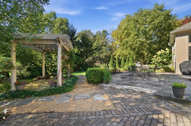 5831 Willow Bend Lane, Westerville, OH 43082