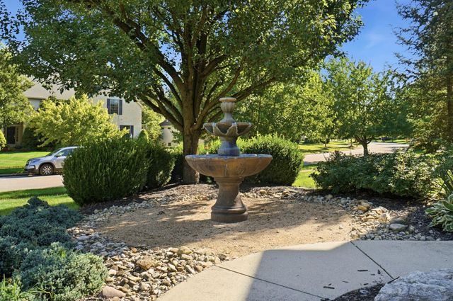 5831 Willow Bend Lane, Westerville, OH 43082