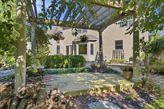 5831 Willow Bend Lane, Westerville, OH 43082