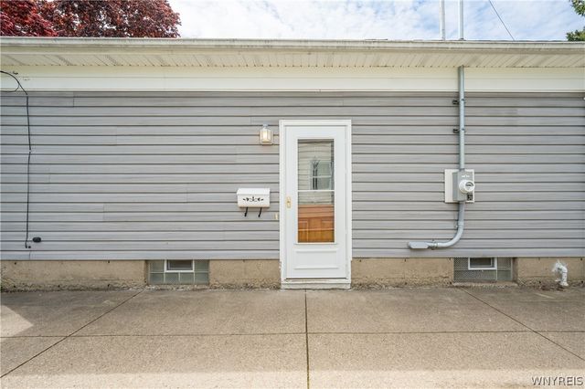 85 Lenora Drive, Hamburg, NY 14075