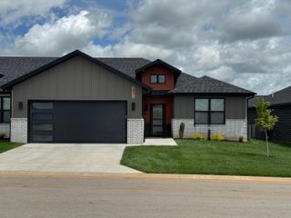 5955 South Farm Rd 163, 205a, Springfield, MO 65810