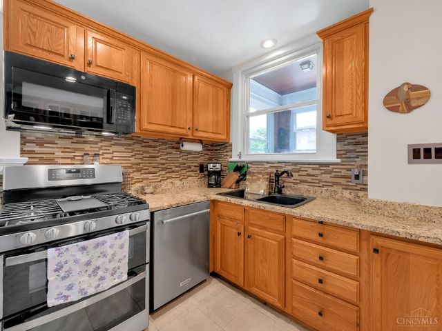 3230 Epworth Avenue, Cincinnati, OH 45211