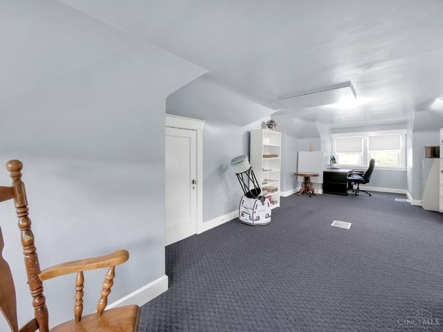 3230 Epworth Avenue, Cincinnati, OH 45211