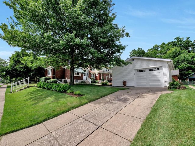 3230 Epworth Avenue, Cincinnati, OH 45211