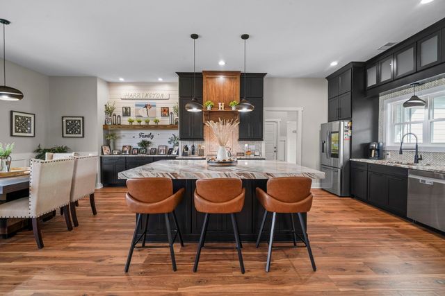 2206 Eastwoods Dr., Conway, SC 29526