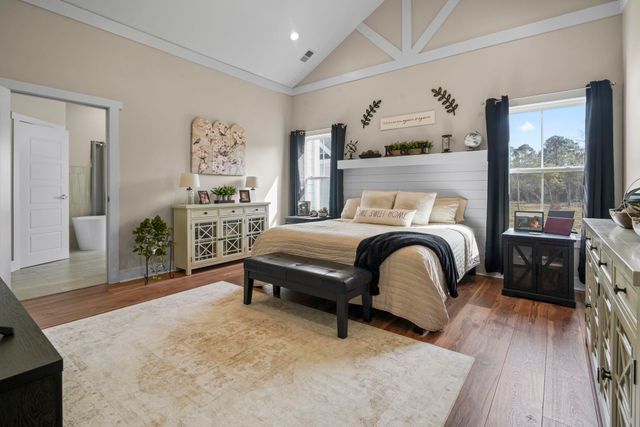 2206 Eastwoods Dr., Conway, SC 29526