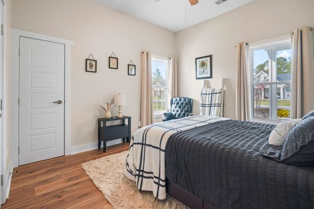 2206 Eastwoods Dr., Conway, SC 29526