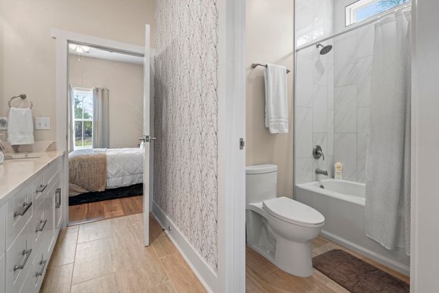 2206 Eastwoods Dr., Conway, SC 29526