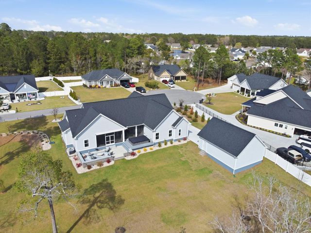 2206 Eastwoods Dr., Conway, SC 29526